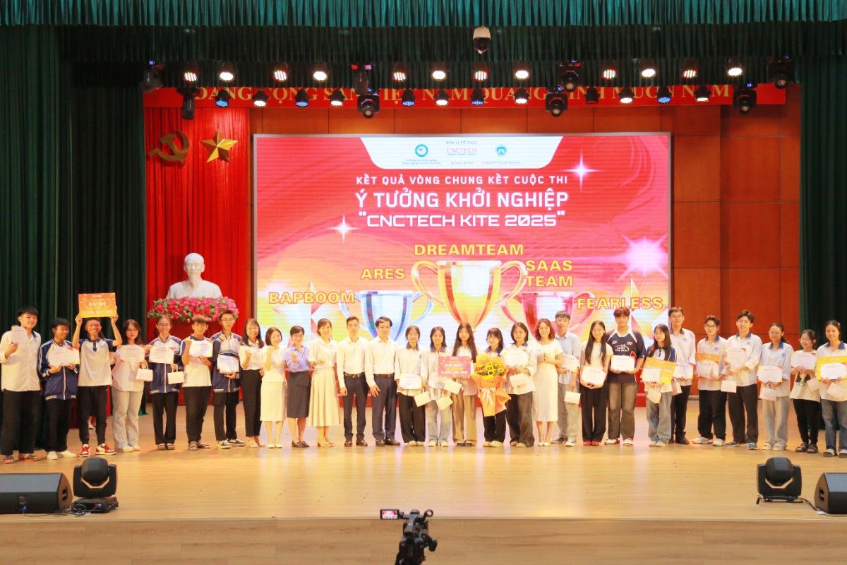 Chung kết CNCTech KITE 2025: Khi khát vọng khởi nghiệp của học sinh được chắp cánh